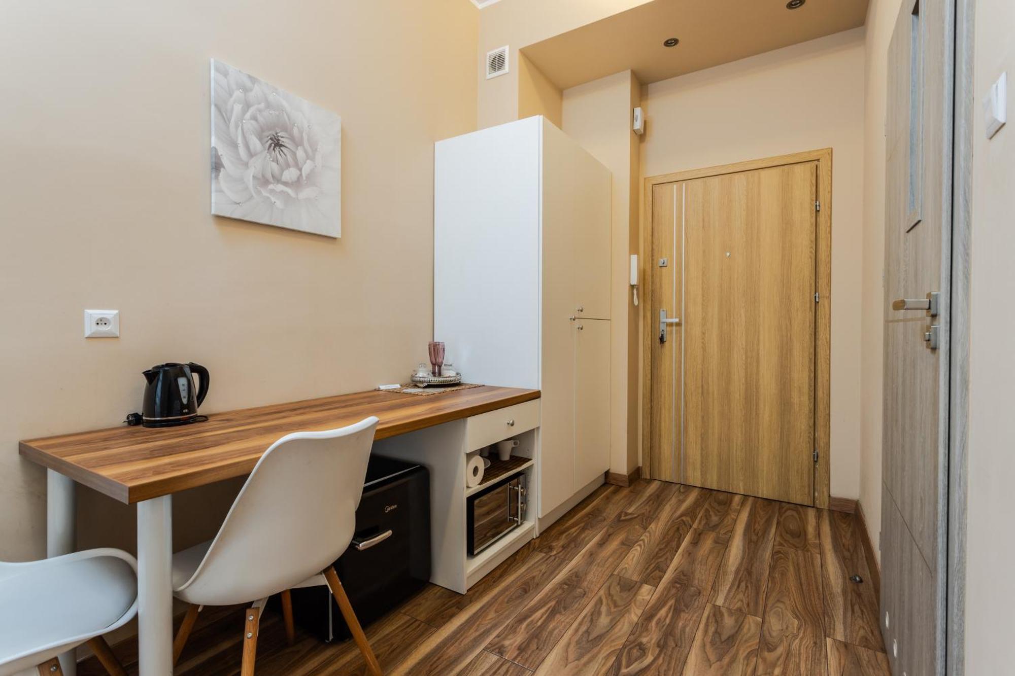 Functional And Comfortable Very Berry Studios In Poznan By Noclegi Renters Eksteriør billede