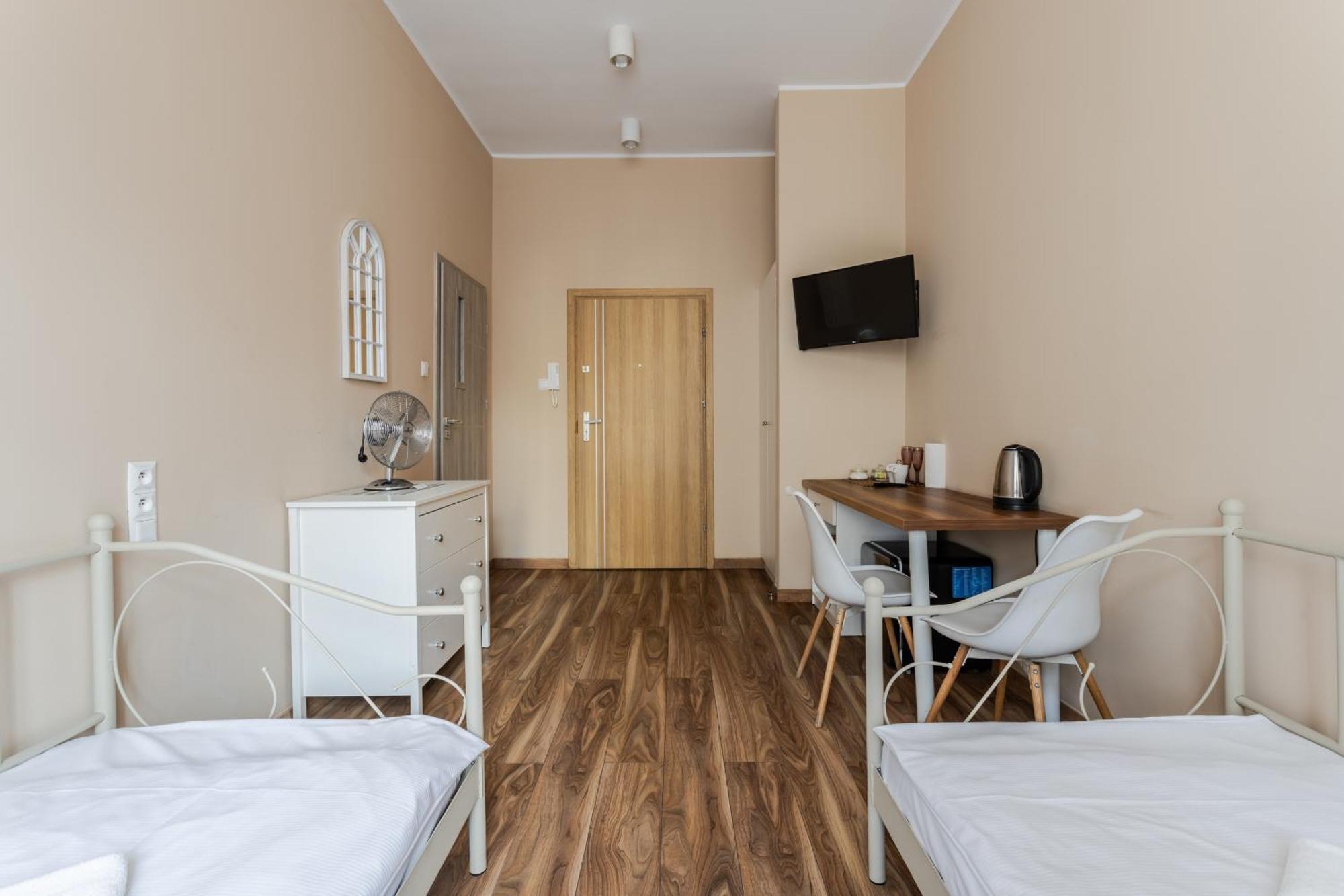 Functional And Comfortable Very Berry Studios In Poznan By Noclegi Renters Eksteriør billede