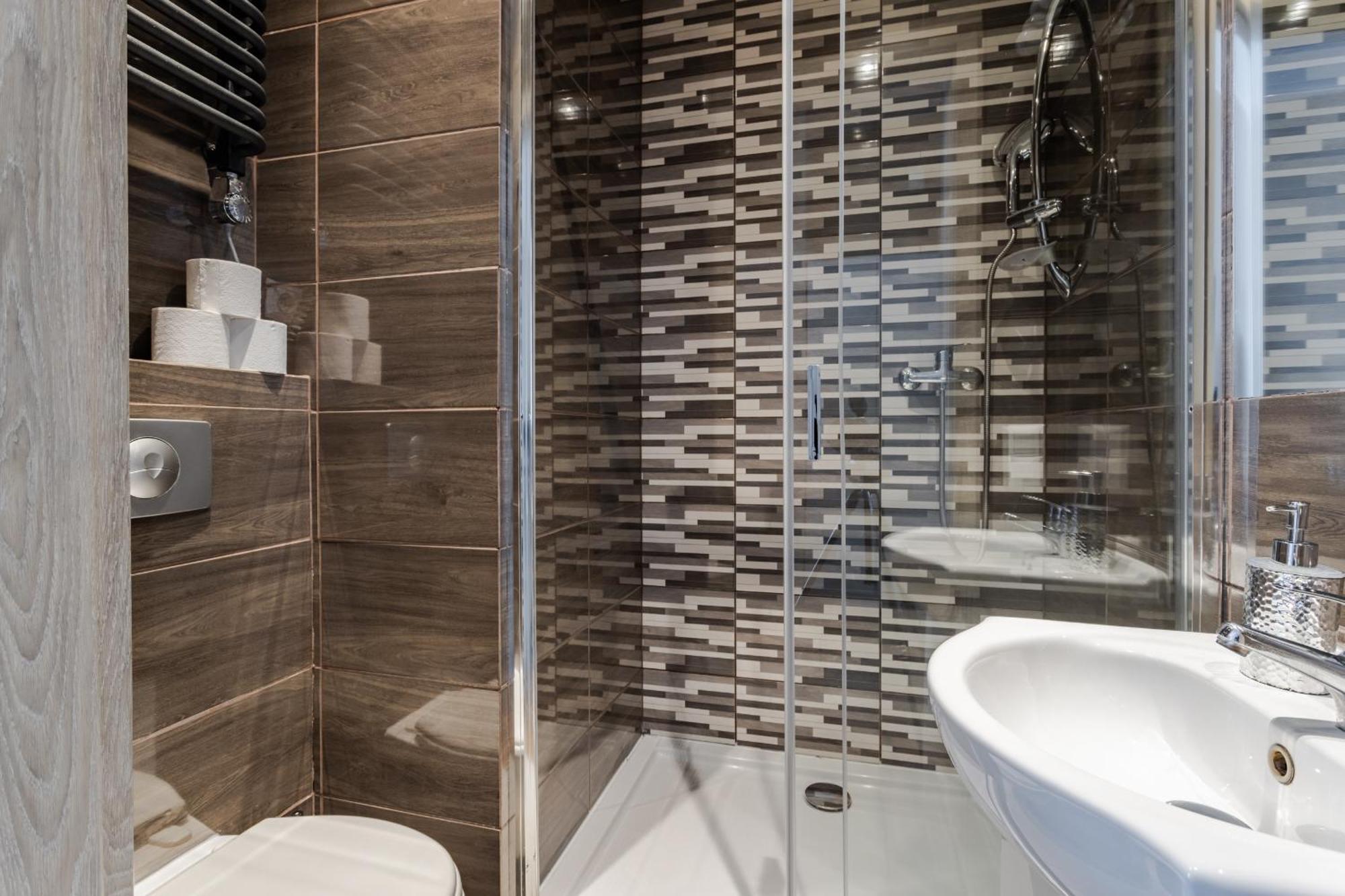 Functional And Comfortable Very Berry Studios In Poznan By Noclegi Renters Eksteriør billede