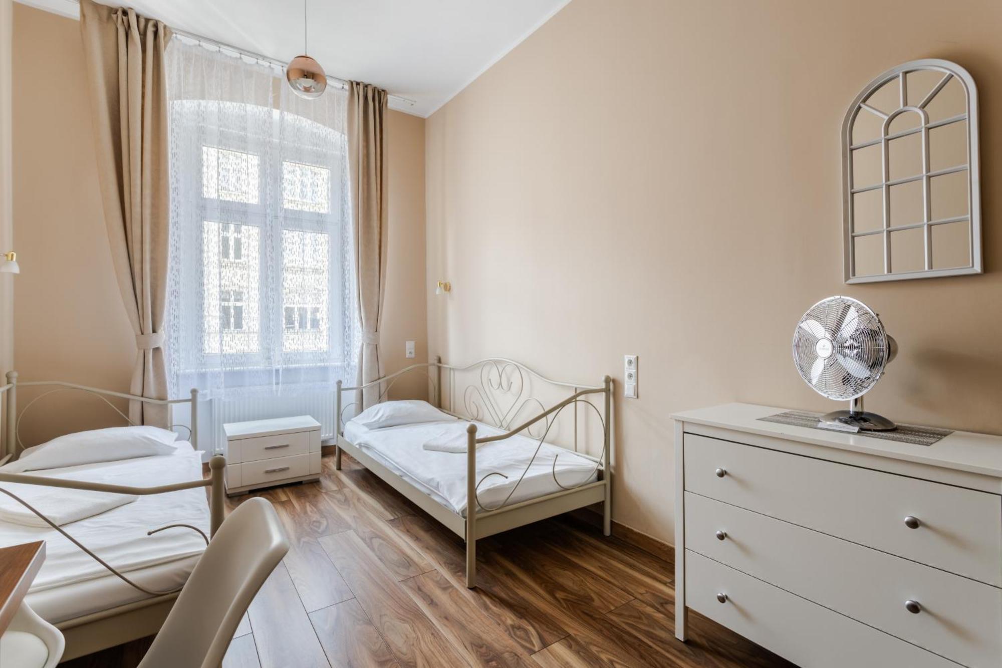 Functional And Comfortable Very Berry Studios In Poznan By Noclegi Renters Eksteriør billede