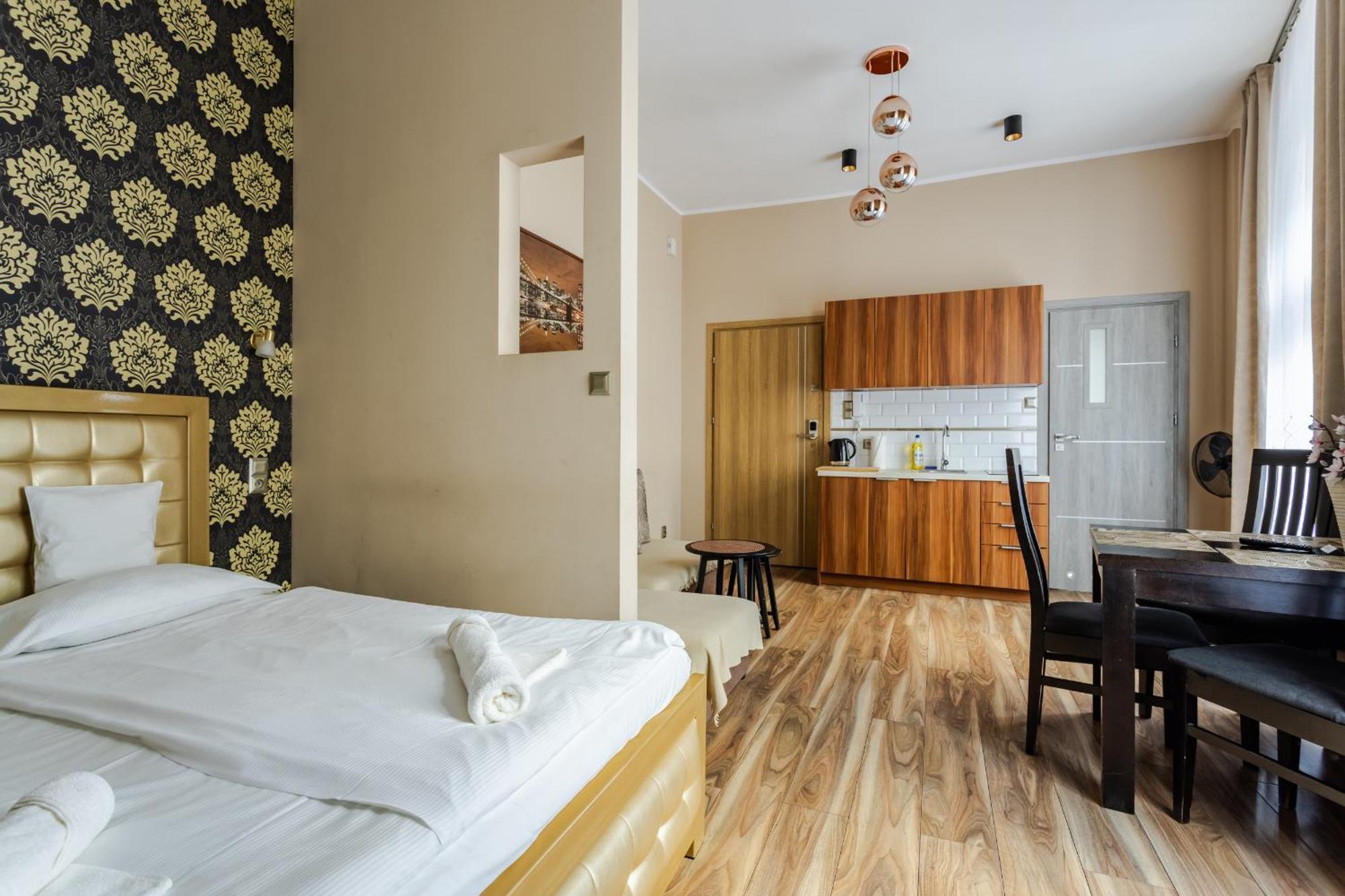 Functional And Comfortable Very Berry Studios In Poznan By Noclegi Renters Eksteriør billede
