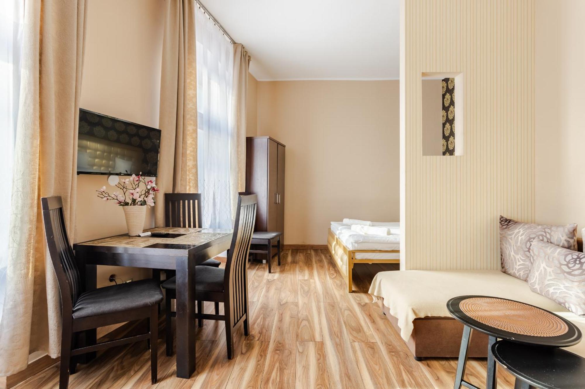Functional And Comfortable Very Berry Studios In Poznan By Noclegi Renters Eksteriør billede