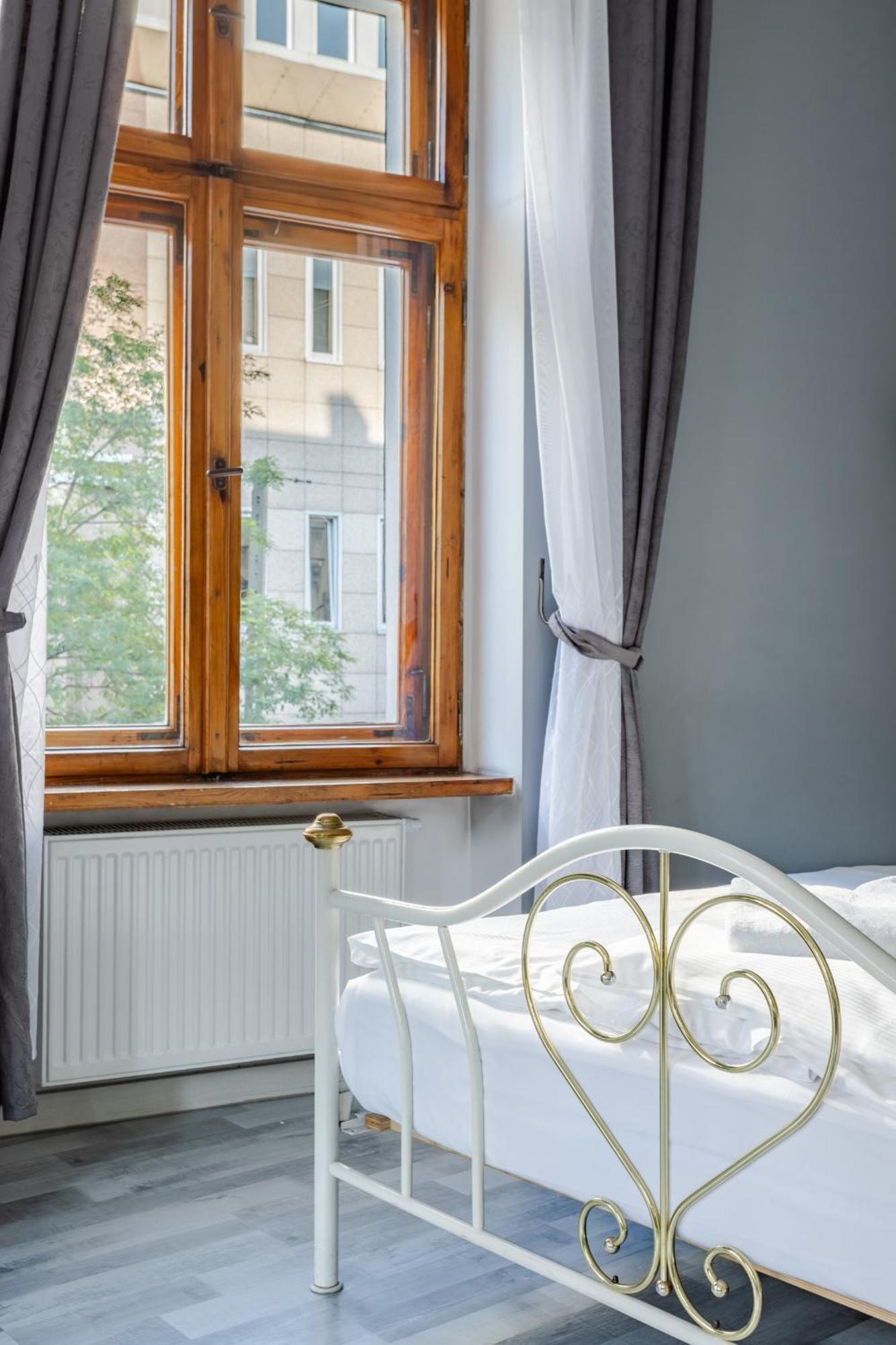 Functional And Comfortable Very Berry Studios In Poznan By Noclegi Renters Eksteriør billede
