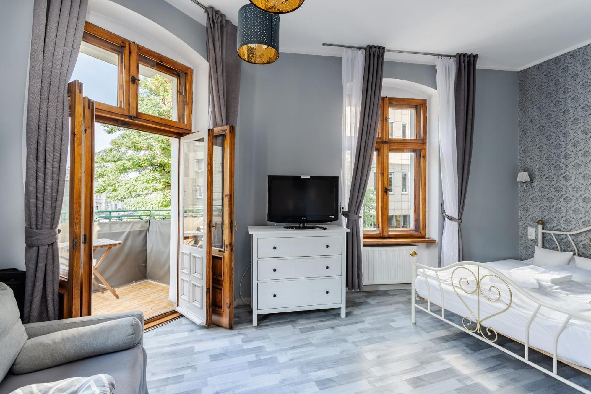 Functional And Comfortable Very Berry Studios In Poznan By Noclegi Renters Eksteriør billede